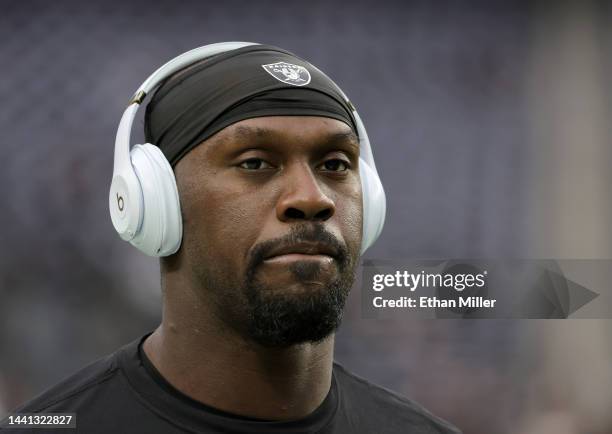 Defensive end Chandler Jones of the Las Vegas Raiders warms up before a game against the Indianapolis Colts at Allegiant Stadium on November 13, 2022...