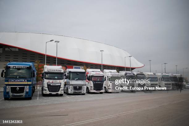 Several tractor trucks parked in the vicinity of the Wanda Metropolitano stadium, on the day the transport strike began on November 14 in Madrid,...