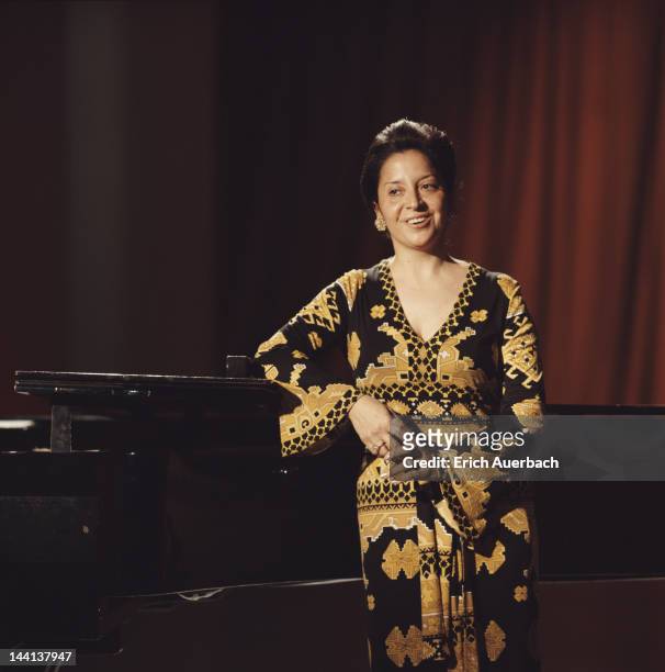 Spanish mezzo-soprano Teresa Berganza, circa 1965.