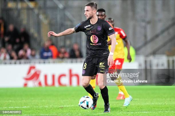 Branco van den Boomen of Toulouse FC in action during the Ligue 1 match between RC Lens and Toulouse FC at Stade Bollaert-Delelis on October 28, 2022...