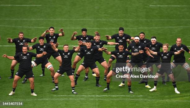 The All Blacks XV perform the Haka during the Killik Cup match between Barbarians and New Zealand All Blacks XV at Tottenham Hotspur Stadium on...