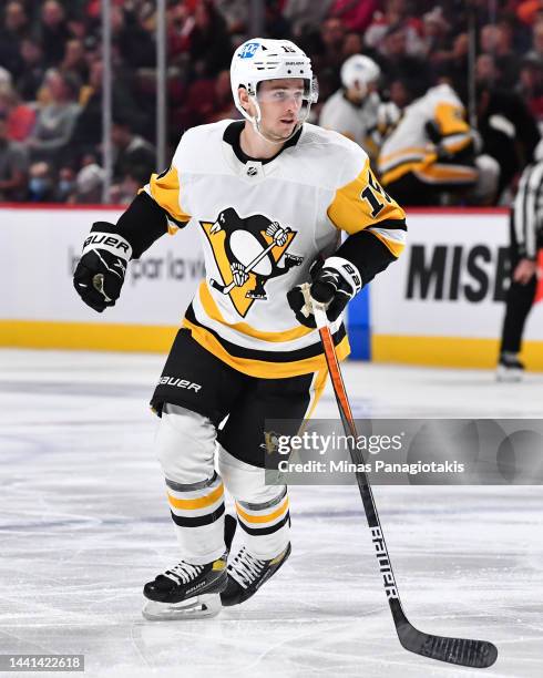 Josh Archibald of the Pittsburgh Penguins skates against the Montreal Canadiens during the third period at Centre Bell on November 12, 2022 in...