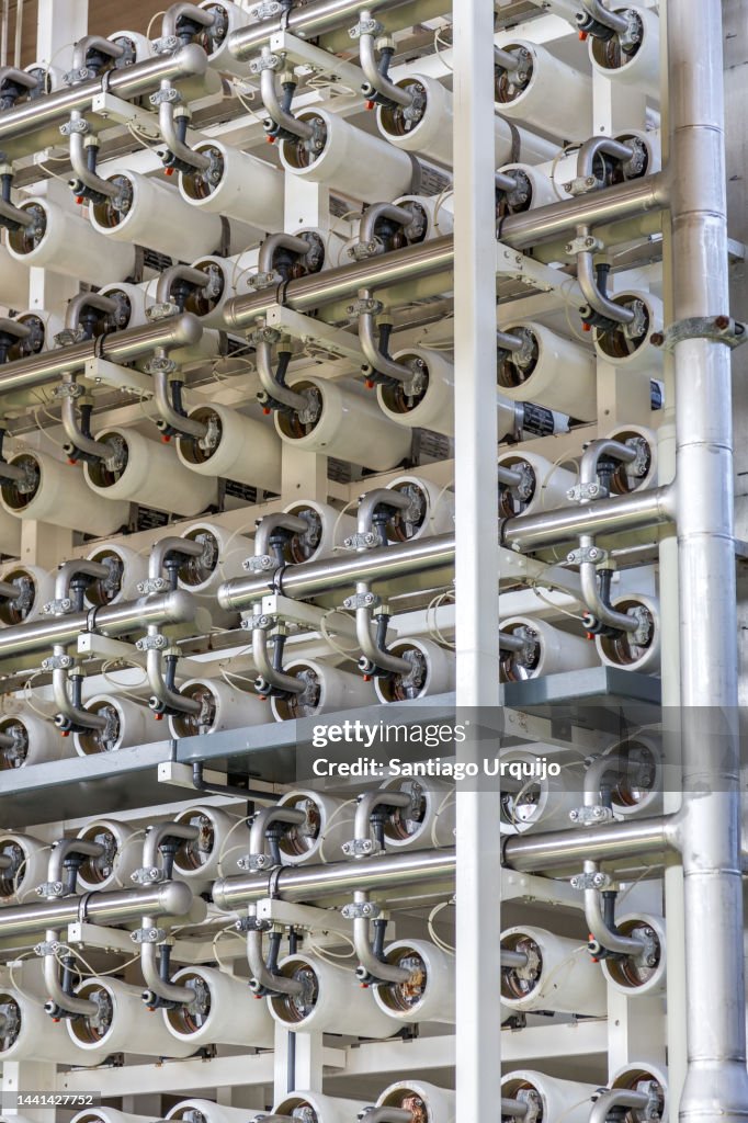 Filtering system in a reverse osmosis plant