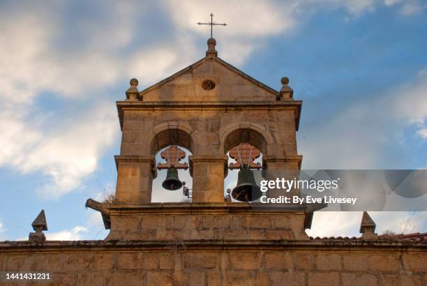 ornate bronze church bells - campanario torre imagens e fotografias de stock