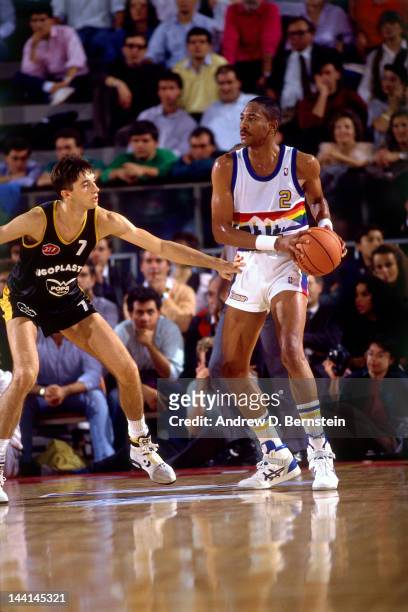 Alex English of the Denver Nuggets against Jugoplastika Split as part of the 1989 McDonald's Championships on October 22, 1989 at the PalaLottomatica...