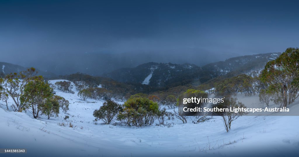 Late Spring Snow In The Mount Bulla Skifields Mansfield Victorian High ...