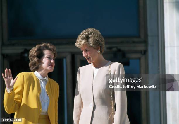 Princess Diana meets Elizabeth Dole, president of American Red Cross.
