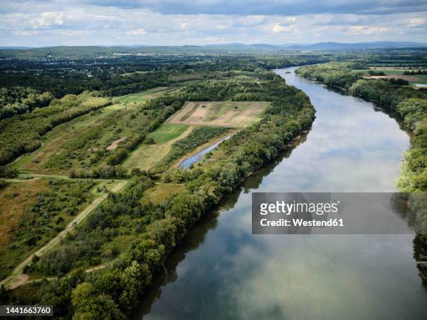 usa, virginia, leesburg, aerial view of potomac river separating virginia from maryland - virginia v maryland stock pictures, royalty-free photos & images