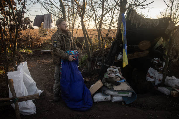 UKR: Ukraine Reclaims Large Swaths Of South After Russian Retreat