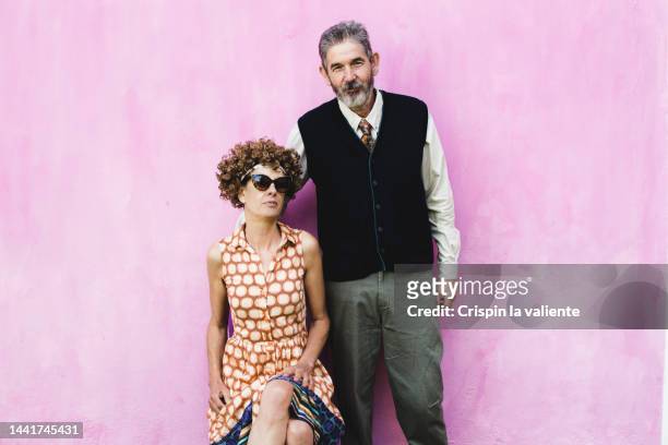 adult couple, portrait, vintage, pink background - funny husband stock pictures, royalty-free photos & images