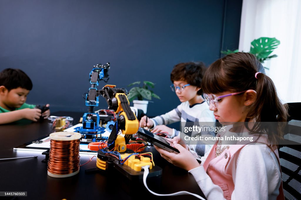 Robots For A Science Lesson Science Technology Class Robotics And Education School Children ...