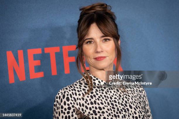 Linda Cardellini attends Netflix's 'Dead to Me' season 3 premiere at Netflix Tudum Theater on November 15, 2022 in Los Angeles, California.