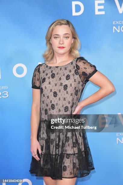 Lexi Simonsen attends the Los Angeles premiere of "Devotion" at Regency Village Theatre on November 15, 2022 in Los Angeles, California.