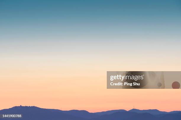 night, mountains, color, sky - schwache beleuchtung stock-fotos und bilder