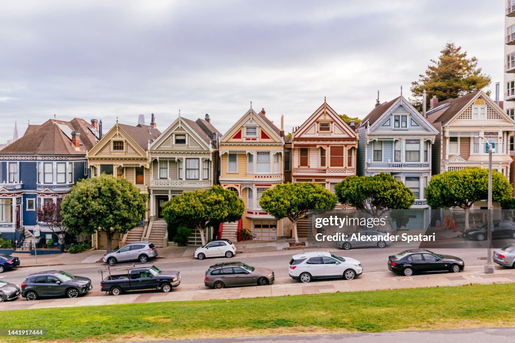 Painted Ladies houses at Alamo Square, San Francisco, California, USA