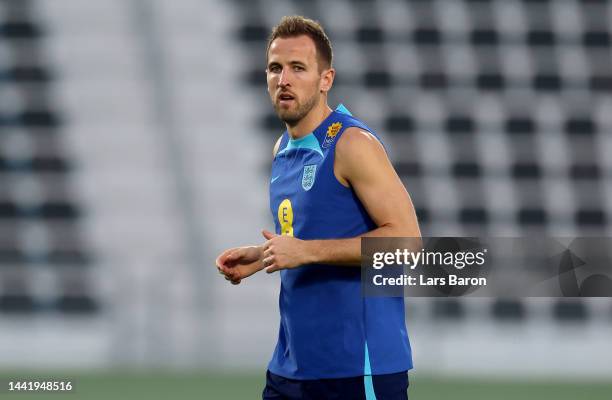 Harry Kane warms up during the England training session at Al Wakrah Stadium on November 16, 2022 in Doha, Qatar.