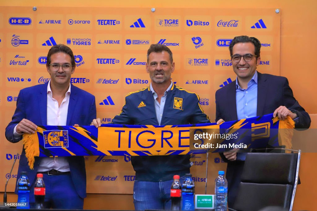 Tigres UANL Unveils Diego Cocca As New Coach