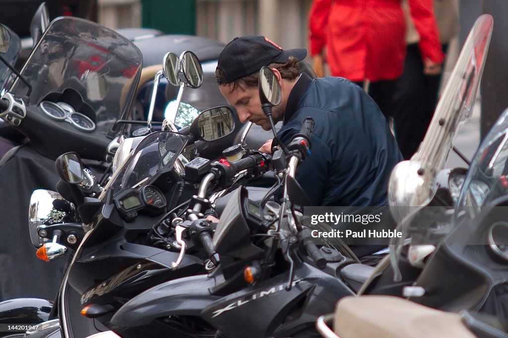 bradley cooper motorcycle helmet Men's Black Biker Leather Jacket Style Jacket Vintage Jacket Bradley Cooper, wearing all black