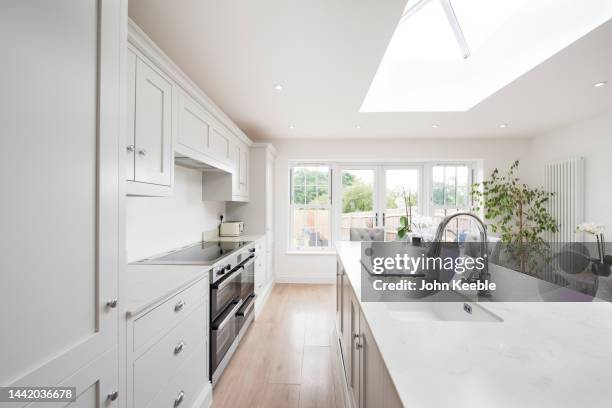 property interiors - kitchen worktop stock-fotos und bilder