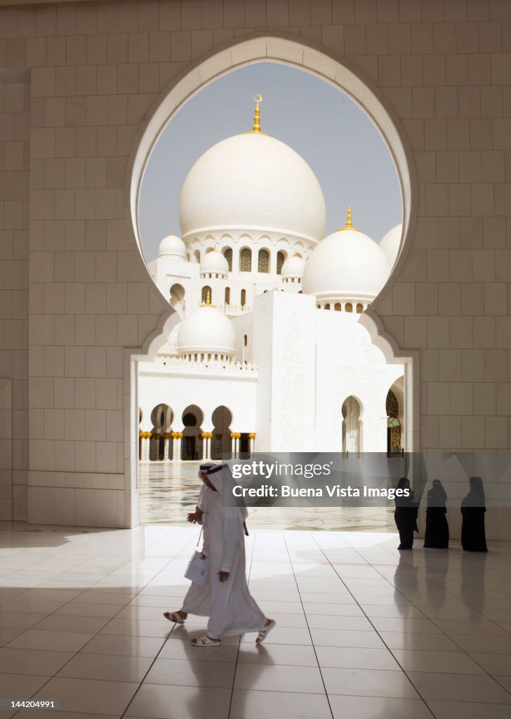 Abu Dhabi, Sheikh Zayed Mosque