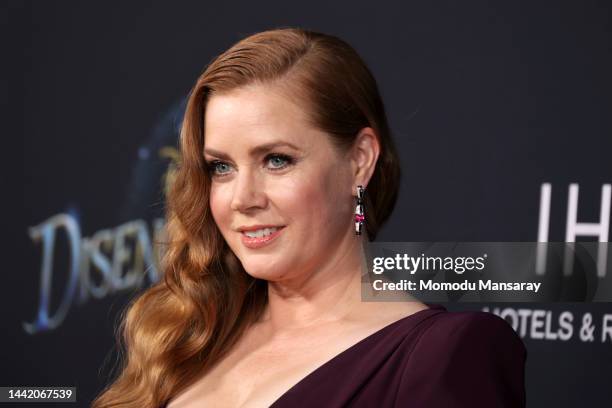 Amy Adams attends Disney's "Disenchanted" Premiere at El Capitan Theatre on November 16, 2022 in Los Angeles, California.