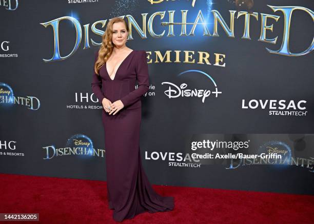 Amy Adams attends Disney's "Disenchanted" Premiere at El Capitan Theatre on November 16, 2022 in Los Angeles, California.