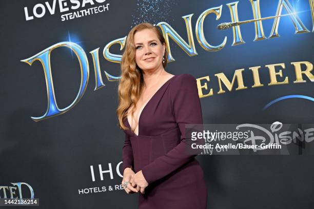 Amy Adams attends Disney's "Disenchanted" Premiere at El Capitan Theatre on November 16, 2022 in Los Angeles, California.