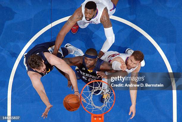 Marc Gasol and Zach Randolph of the Memphis Grizzlies play for the rebound against Blake Griffin and DeAndre Jordan of the Los Angeles Clippers in...