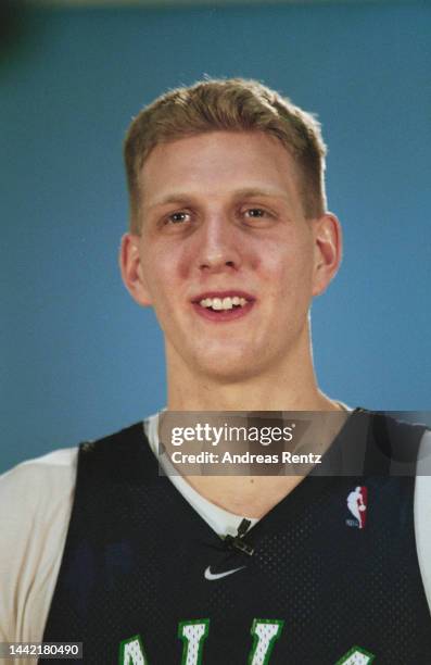 159 Dirk Nowitzki 1999 Photos & High Res Pictures - Getty Images