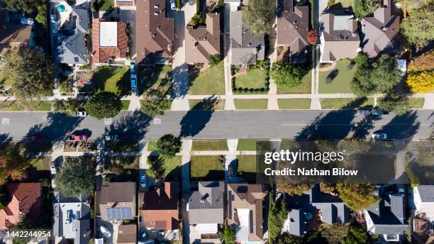 neighborhoods in southern california - altadena stockfoto's en -beelden