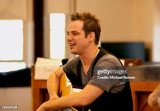 Brian Raddock Starburst Music With The Masters Series Benefitting The Vh1 Save The ...