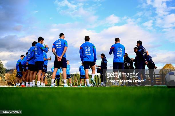 Roberto Mancini of Italy gives his team instructions at Centro Tecnico Federale di Coverciano on November 17, 2022 in Florence, Italy.