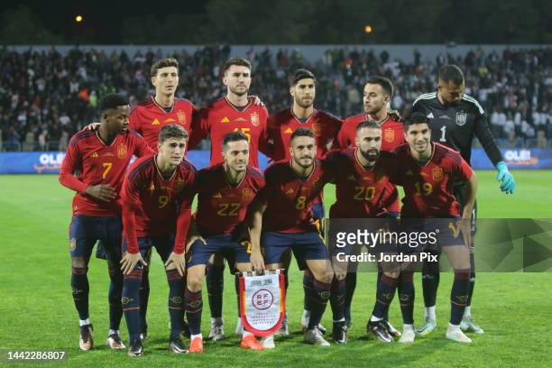 Spain national football team pose for a family photo during the friendly match between Jordan and Spain at on November 17, 2022 in Amman, Jordan.