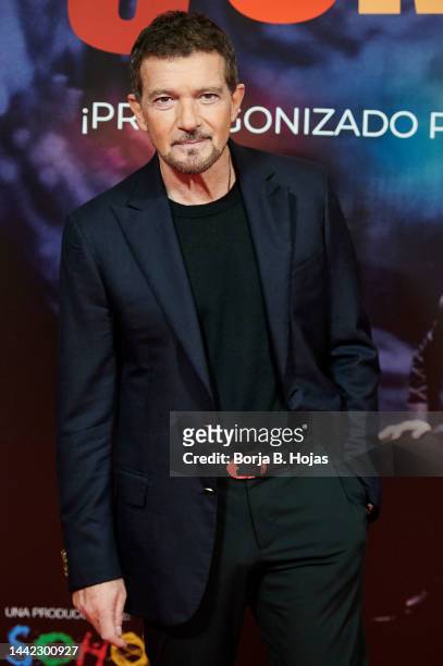 Spanish actor Antonio Banderas attends the premiere of the "Company" theatre play at UMusic Hotel Teatro Albéniz on November 17, 2022 in Madrid,...
