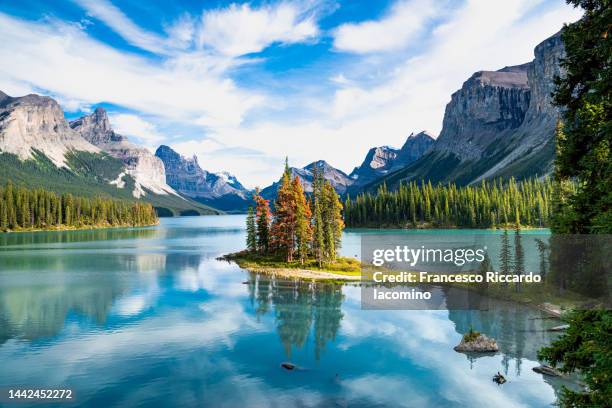 scenic summer view at spirit island, maligne lake, jasper national park, alberta, canada - bucket list stock pictures, royalty-free photos & images