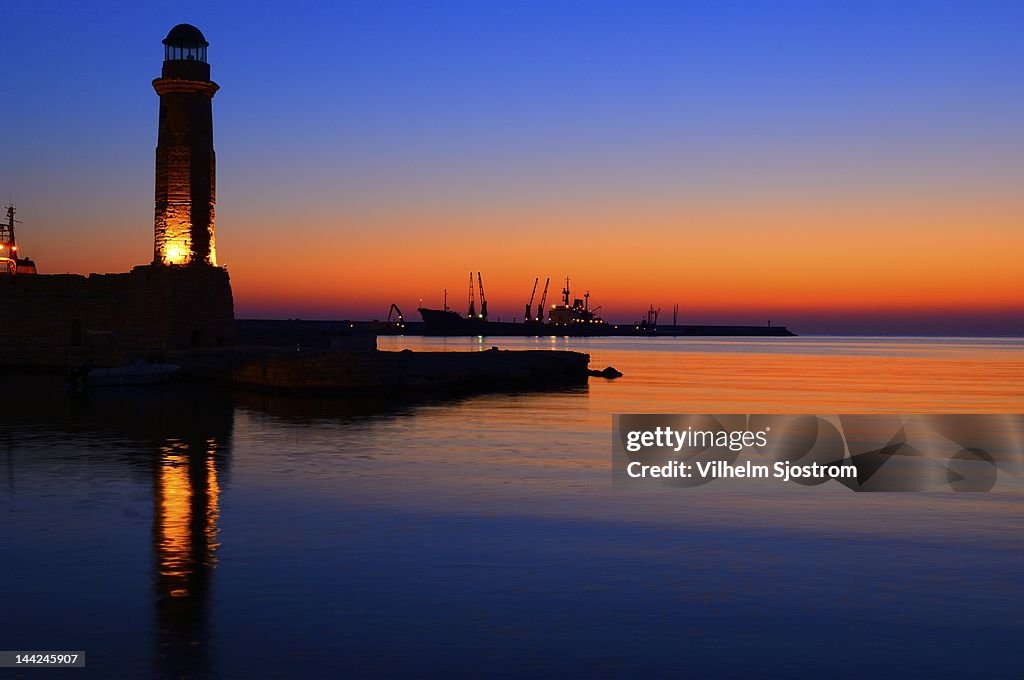 Sunrise on Rethymnoharbour