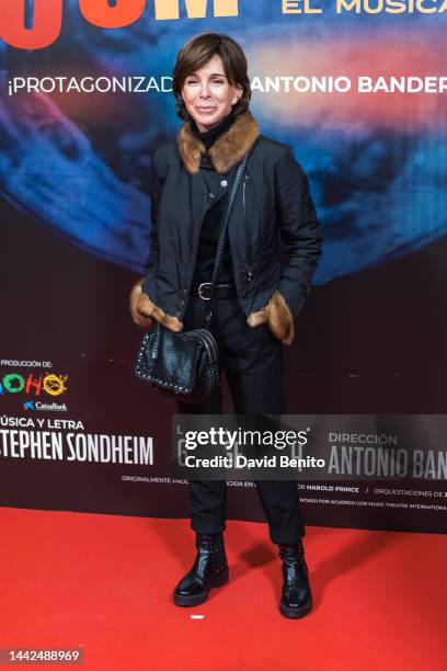 Lydia Bosch attends the premiere of the "Company" theatre play at UMusic Hotel Teatro Albéniz on November 17, 2022 in Madrid, Spain.