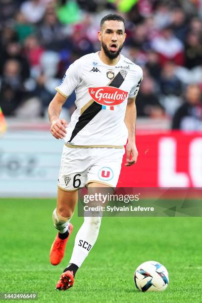 Nabil Bentaleb of Angers SCO in action during the Ligue 1 match between Lille OSC and Angers SCO at Stade Pierre-Mauroy on November 13, 2022 in...