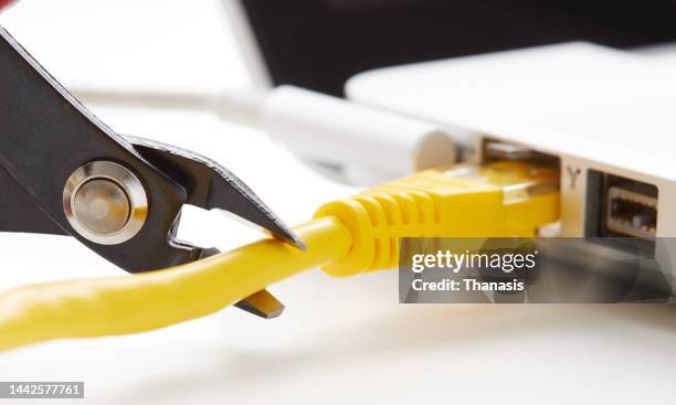 Dsl Modem Photos and Premium High Res Pictures - Getty Images