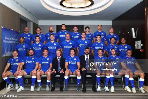 Italy team photo at the end of Italy's Captain's Run at Stadio Luigi Ferraris on November 18, 2022 in Genoa, Italy.