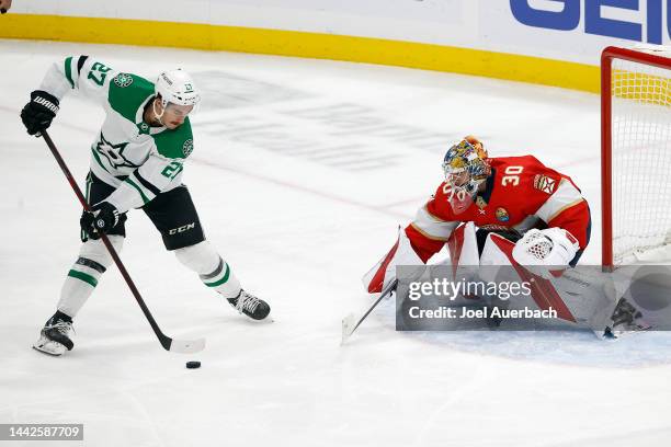 Goaltender Spencer Knight of the Florida Panthers prepares to stop the shot by Mason Marchment of the Dallas Stars at the FLA Live Arena on November...