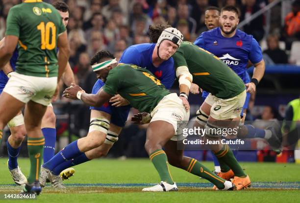 Thibaud Flament, Siya Kolisi of South Africa during the Autumn Nations Series international test match between France and South Africa at Velodrome...