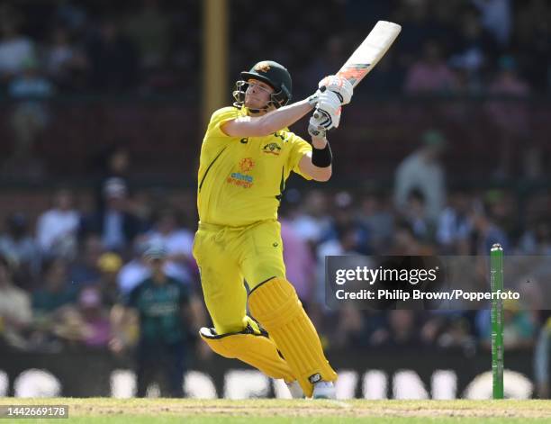 Steve Smith of Australia bats during Game 2 of the One Day International series between Australia and England at Sydney Cricket Ground on November...