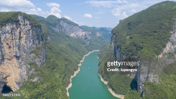 aerial view of mountain and river, china - yangtze river ストックフォトと画像