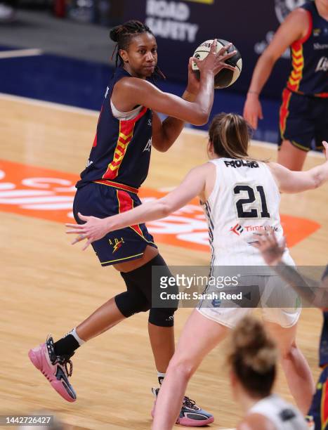 Jacinta Monroe of the Adelaide Lightning and Keely Froling of the Sydney Flames during the round 3 WNBL match between Adelaide Lightning and Sydney...