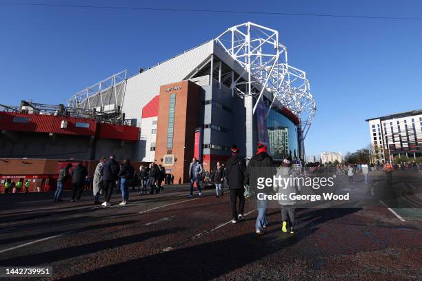 Fans arrive at the stadium prior to the Women's Rugby League World Cup Final match between Australia and New Zealand at Old Trafford on November 19,...