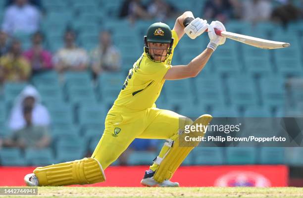 Marnus Labuschagne of Australia bats during Game 2 of the One Day International series between Australia and England at Sydney Cricket Ground on...