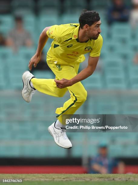 Mitchell Starc of Australia bowls during Game 2 of the One Day International series between Australia and England at Sydney Cricket Ground on...