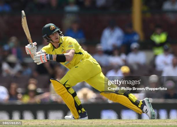 Steve Smith of Australia bats during Game 2 of the One Day International series between Australia and England at Sydney Cricket Ground on November...