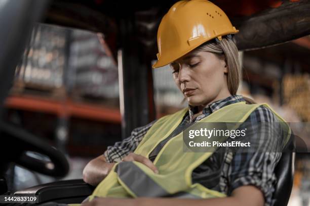 Sleepy Machine Operators Sleep Factory Photos and Premium High Res Pictures - Getty Images